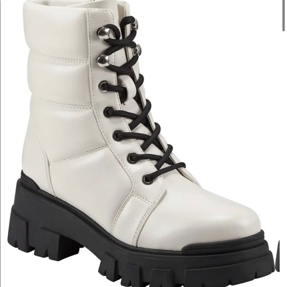 NWT Marc Fisher Amita Lace-Up Lug Boot - Picture 2 of 9